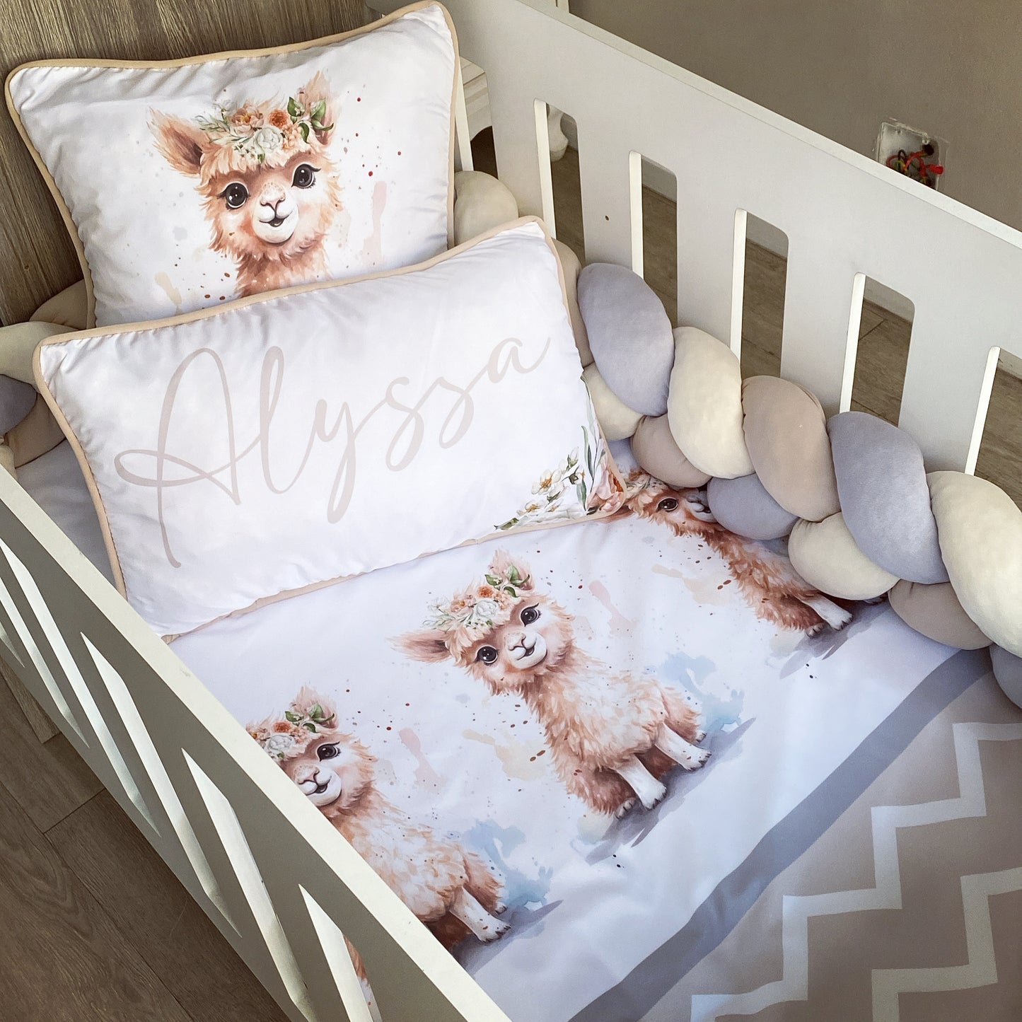 Cot Bedding - Stone Llama Set 01