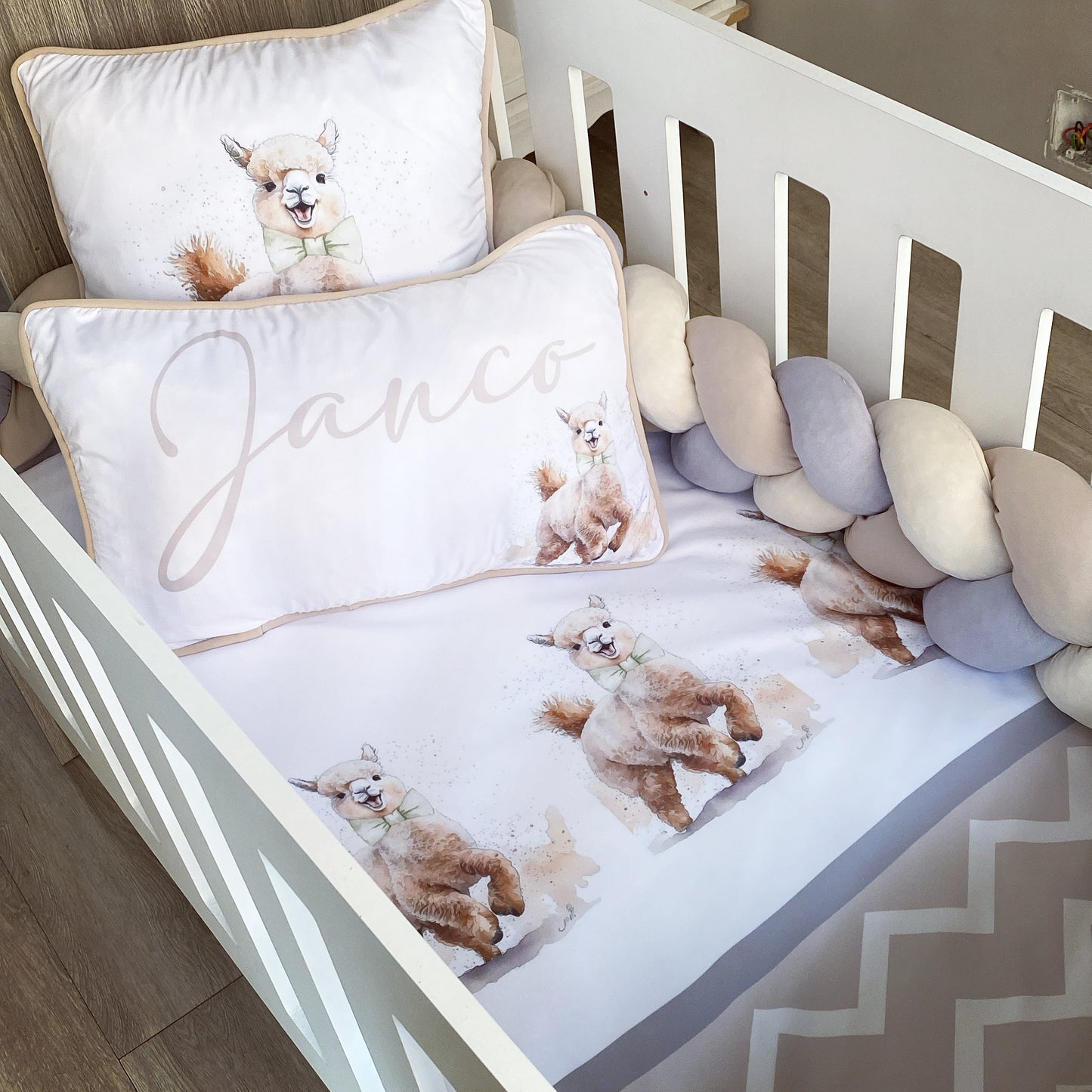 Cot Bedding - Stone Llama Set 01