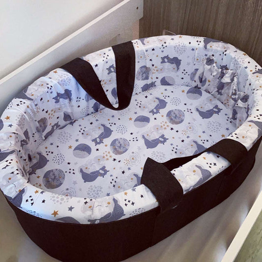 Carry Cot - Sleeping Bear 01