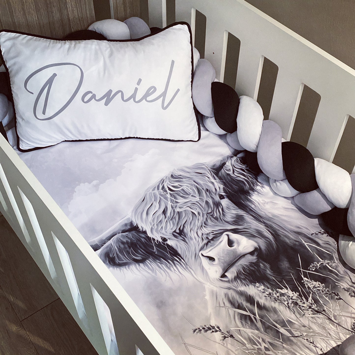 Cot Bedding - Grey Highland Cow Set 01