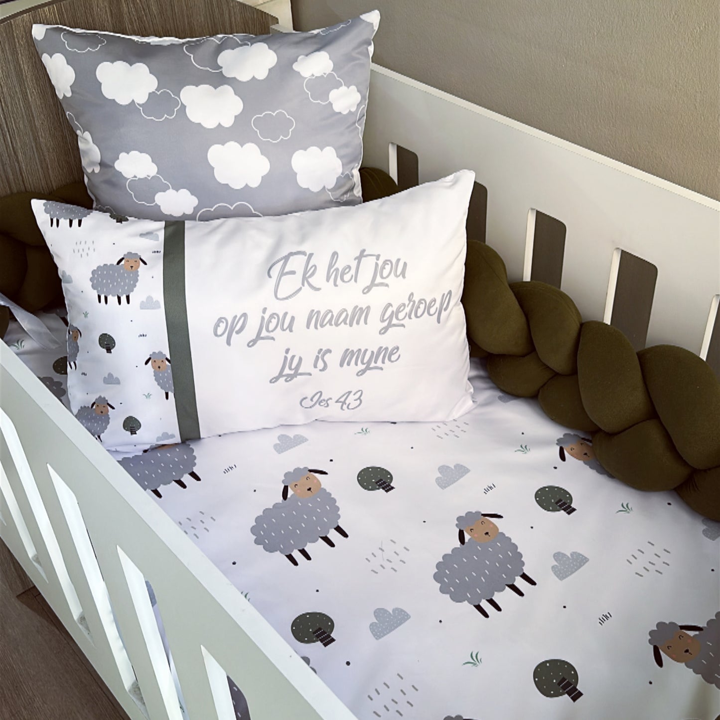 Cot Bedding - Grey Sheep Set 04