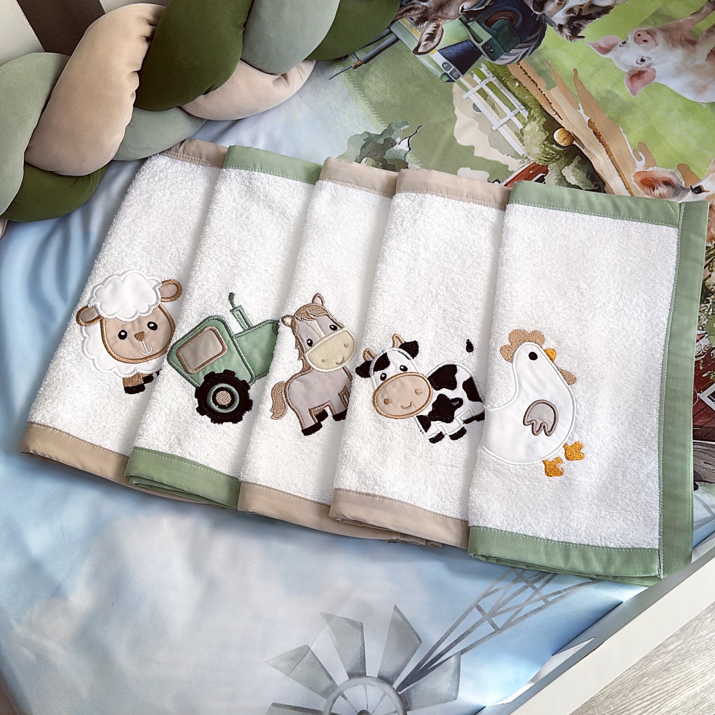 Cot Bedding - On the Farm Sage Set 02
