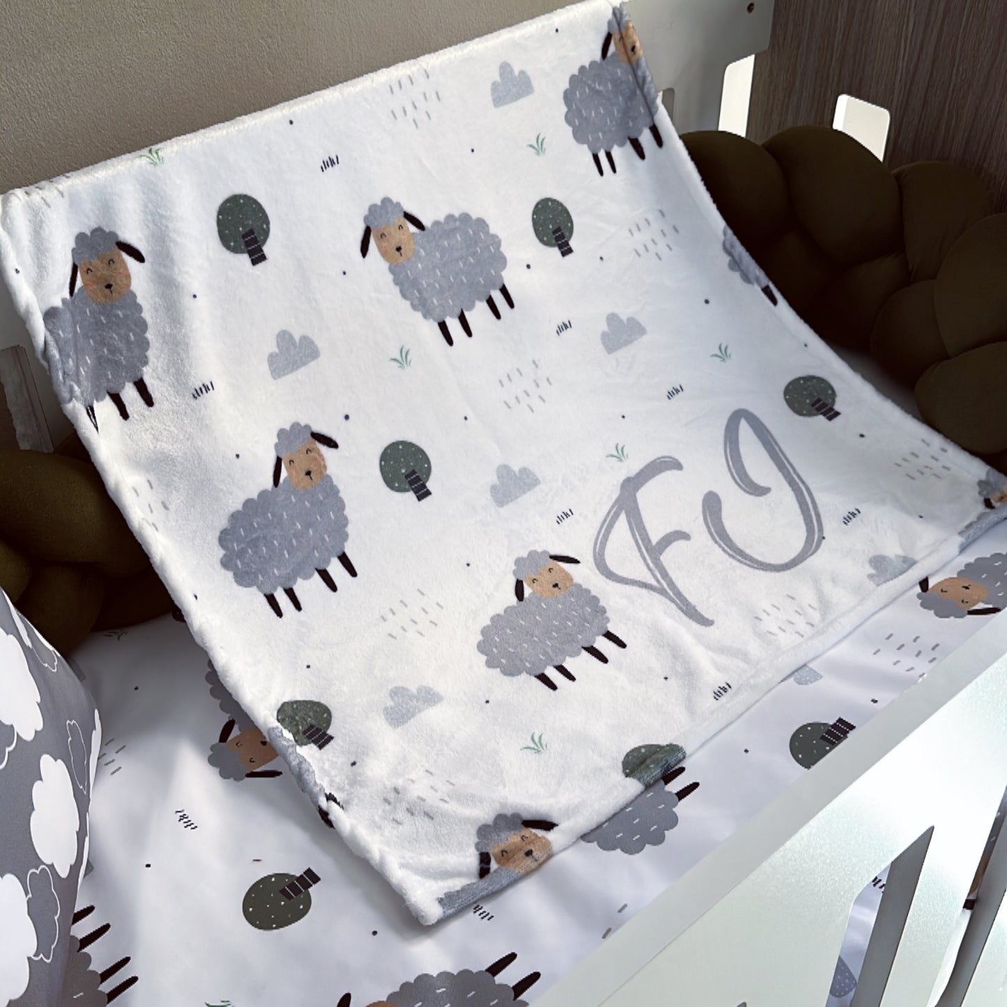 Cot Bedding - Grey Sheep Set 04