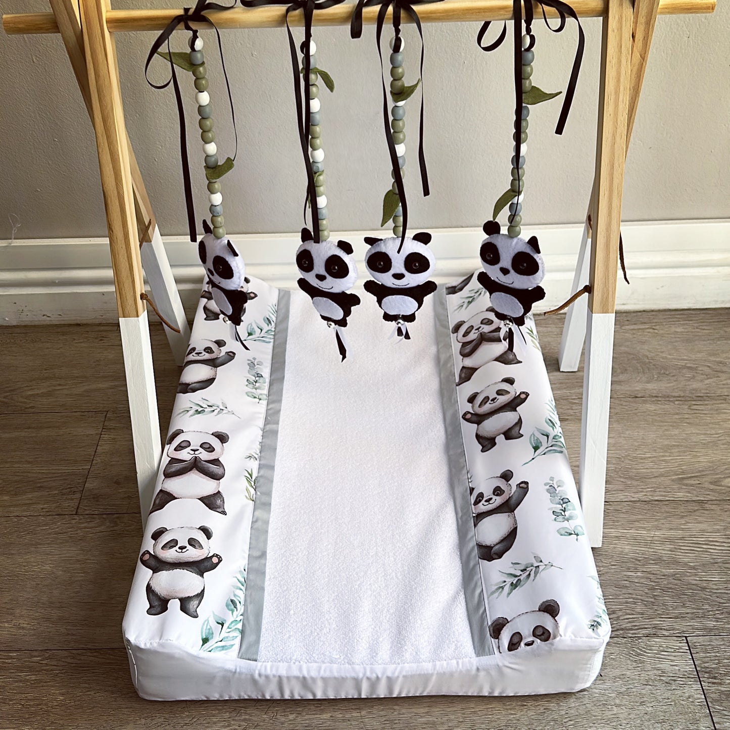 Cot Bedding - Sage Panda Set 01