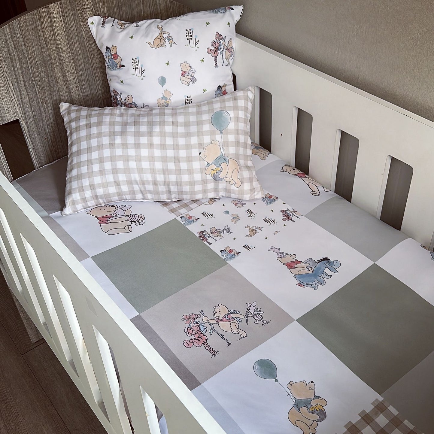 Cot Bedding - Winnie the pooh set 05
