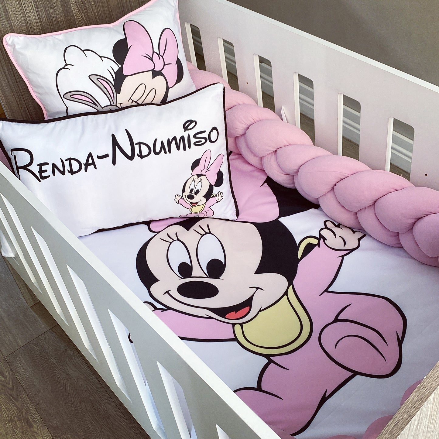 Cot Bedding - Pink Minnie set 05