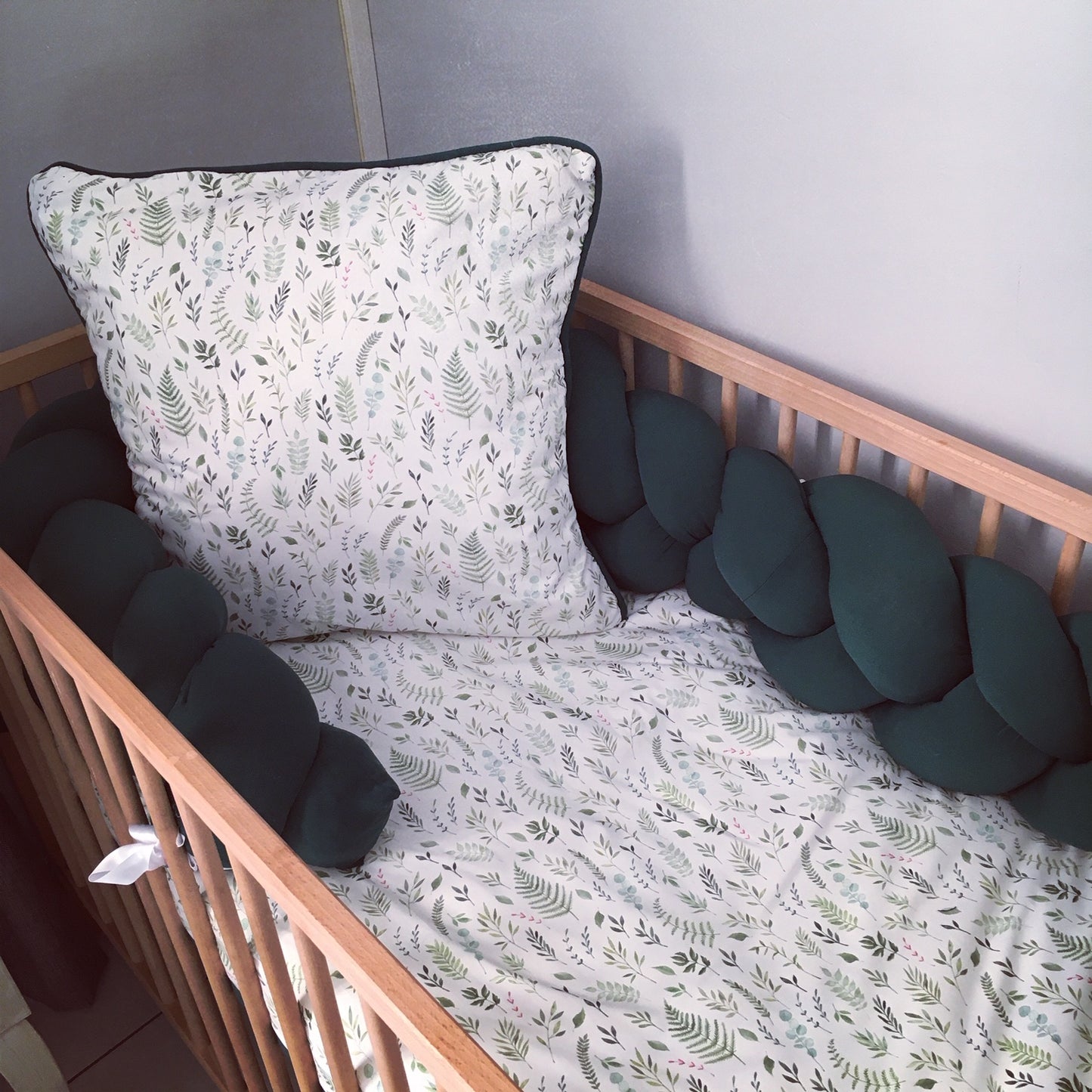 Cot Bedding - Emerald Green Leaf Set 04