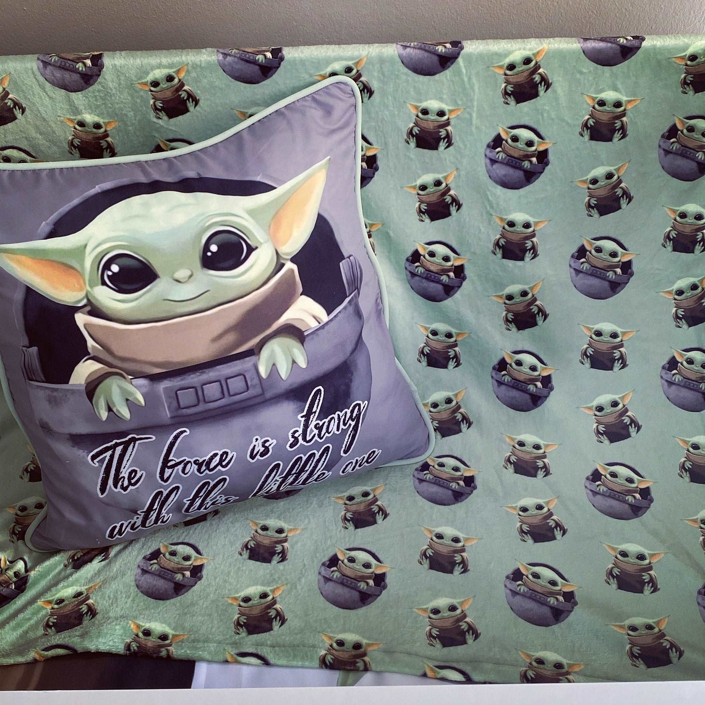 Cot Bedding - Green Yoda Set