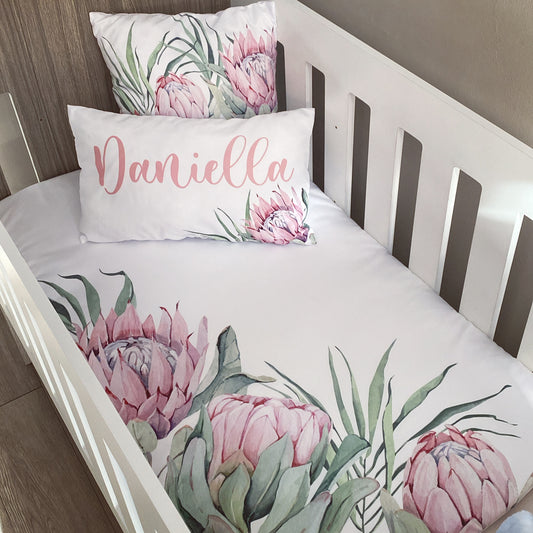 Cot Bedding - Protea Flower Set 02
