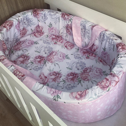 Carry Cot - Peony 02