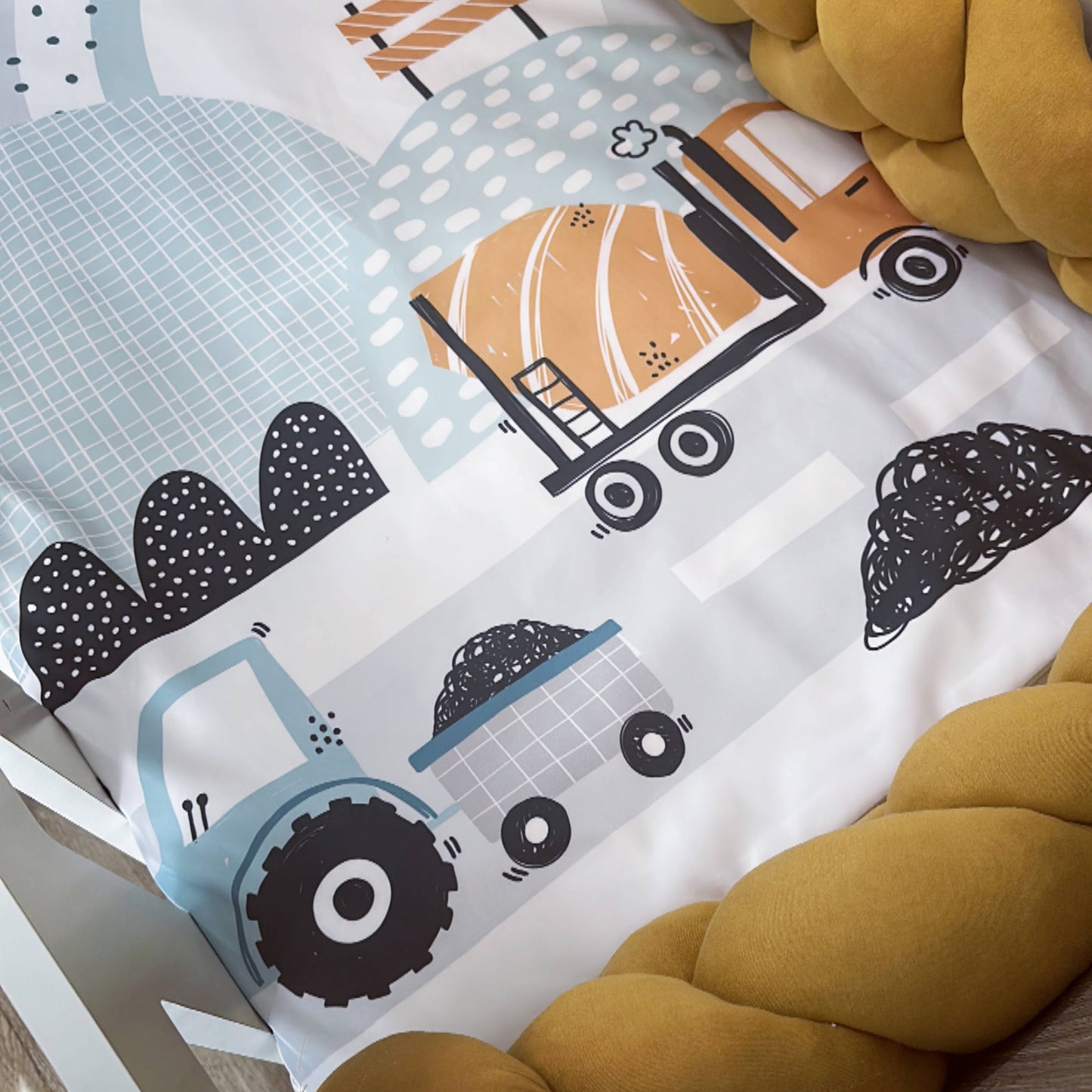 Cot Bedding - Mustard Construction Set 01