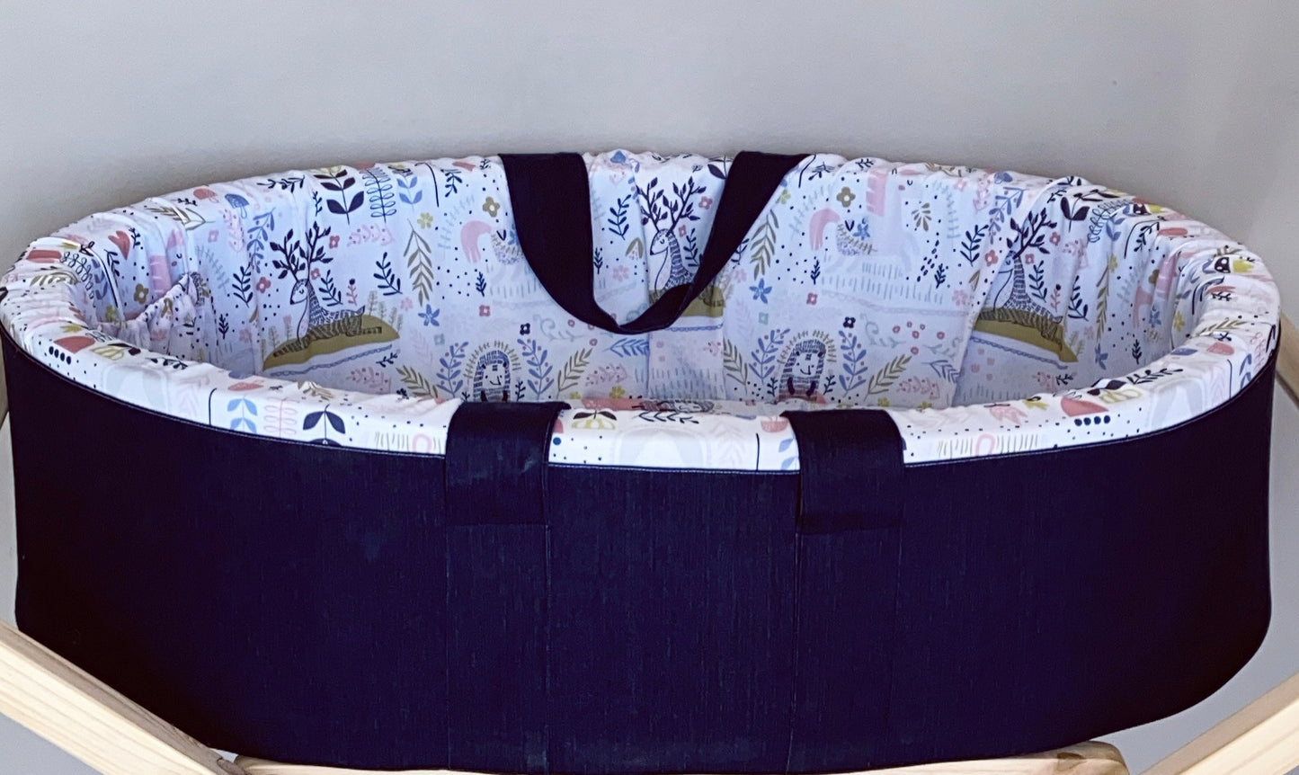Carry Cot - Woodlands 03