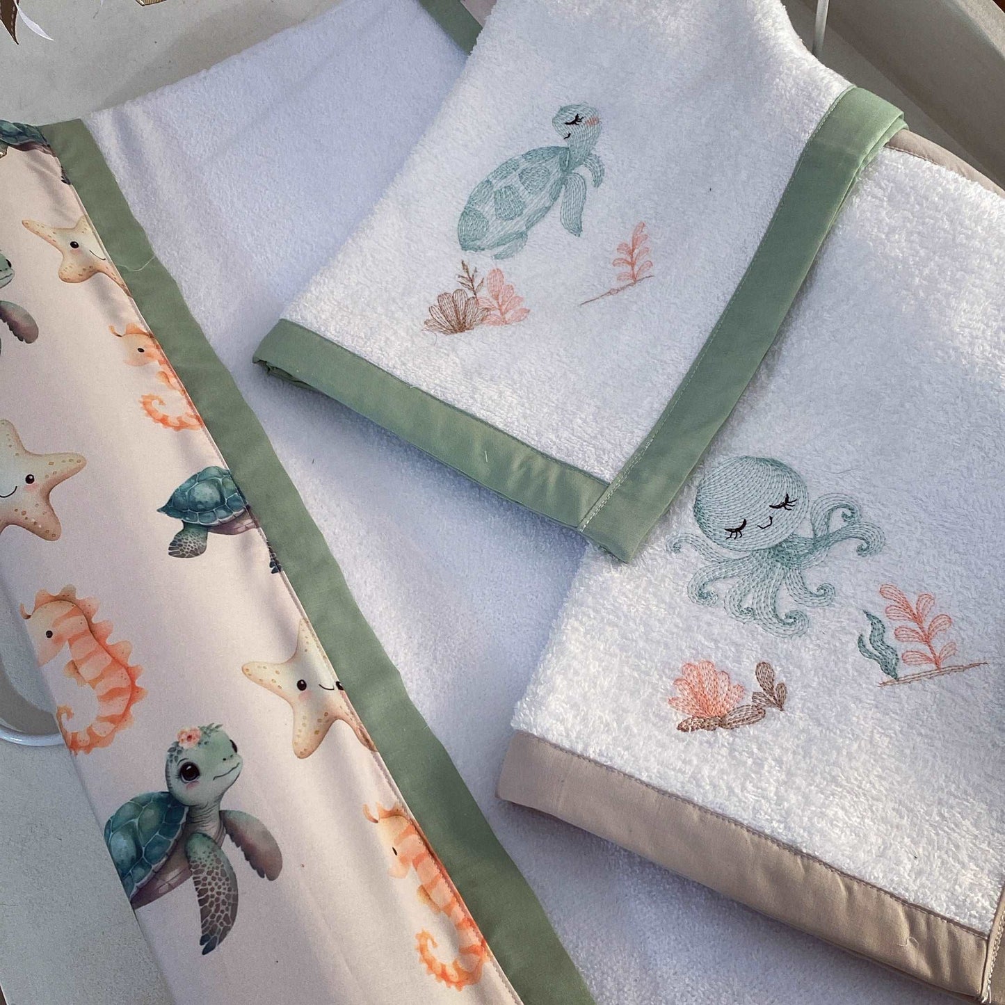 Cot Bedding - Coral Turtle Set 01