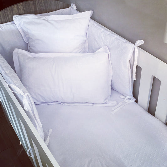 Cot Bedding - Plain White Set 01