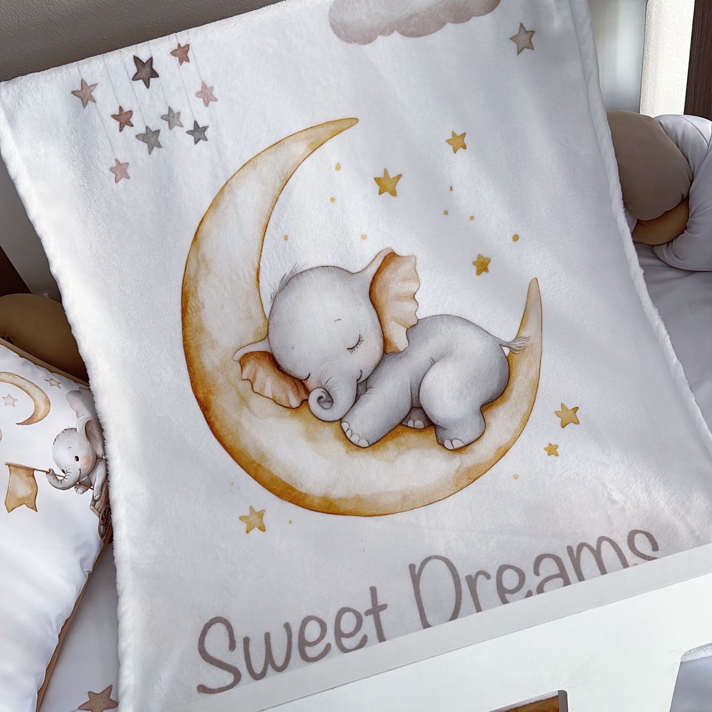 Cot Bedding - Stone Elephant Set 02
