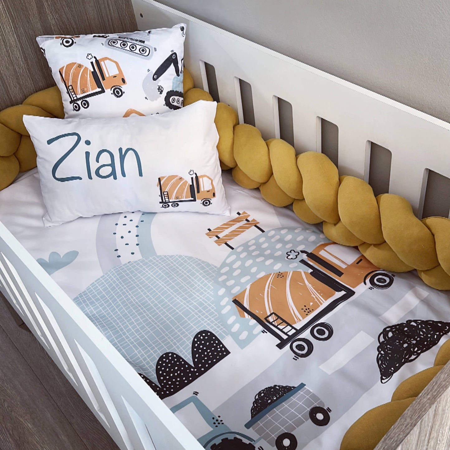 Cot Bedding - Mustard Construction Set 01