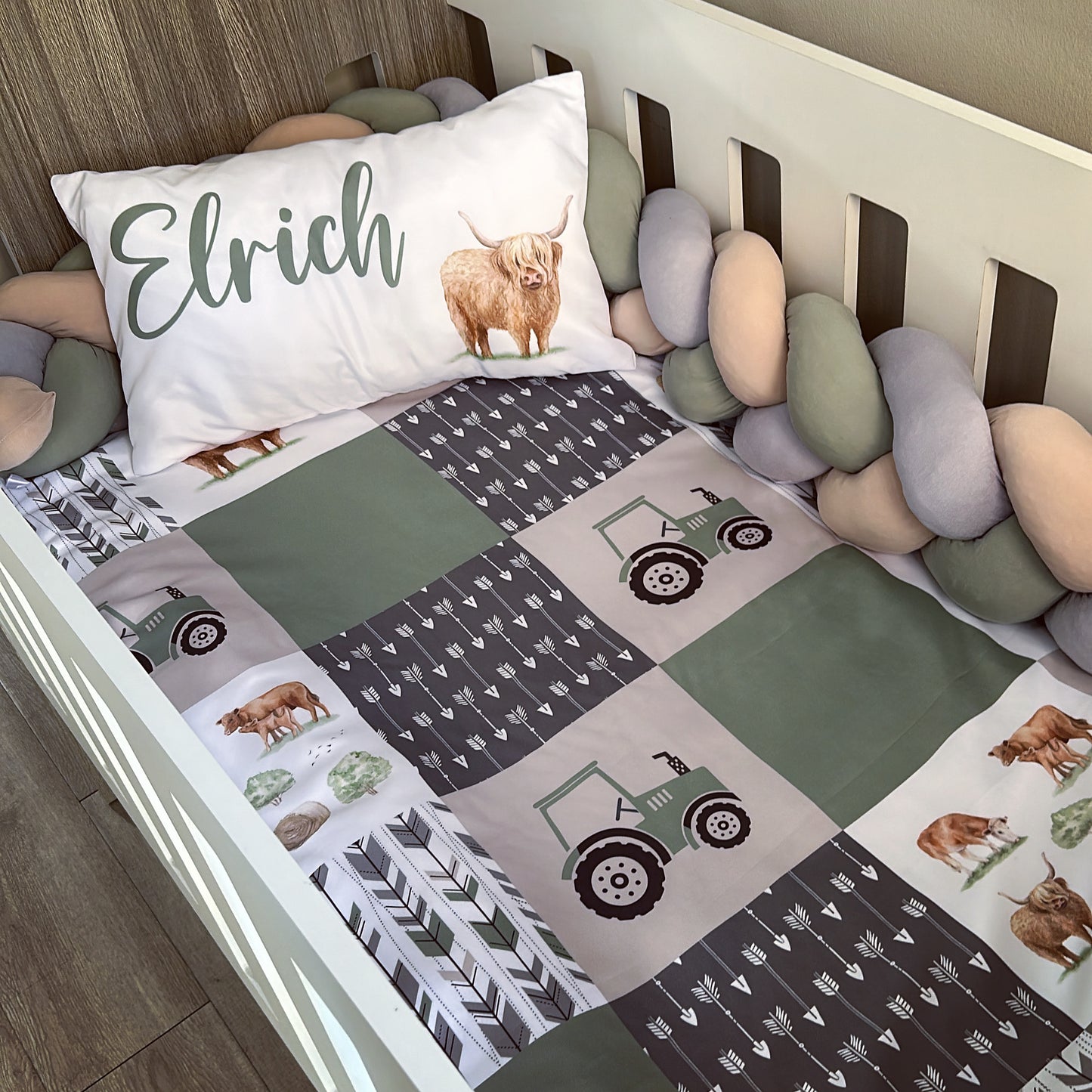 Cot Bedding - Sage Highland Cow Set 03