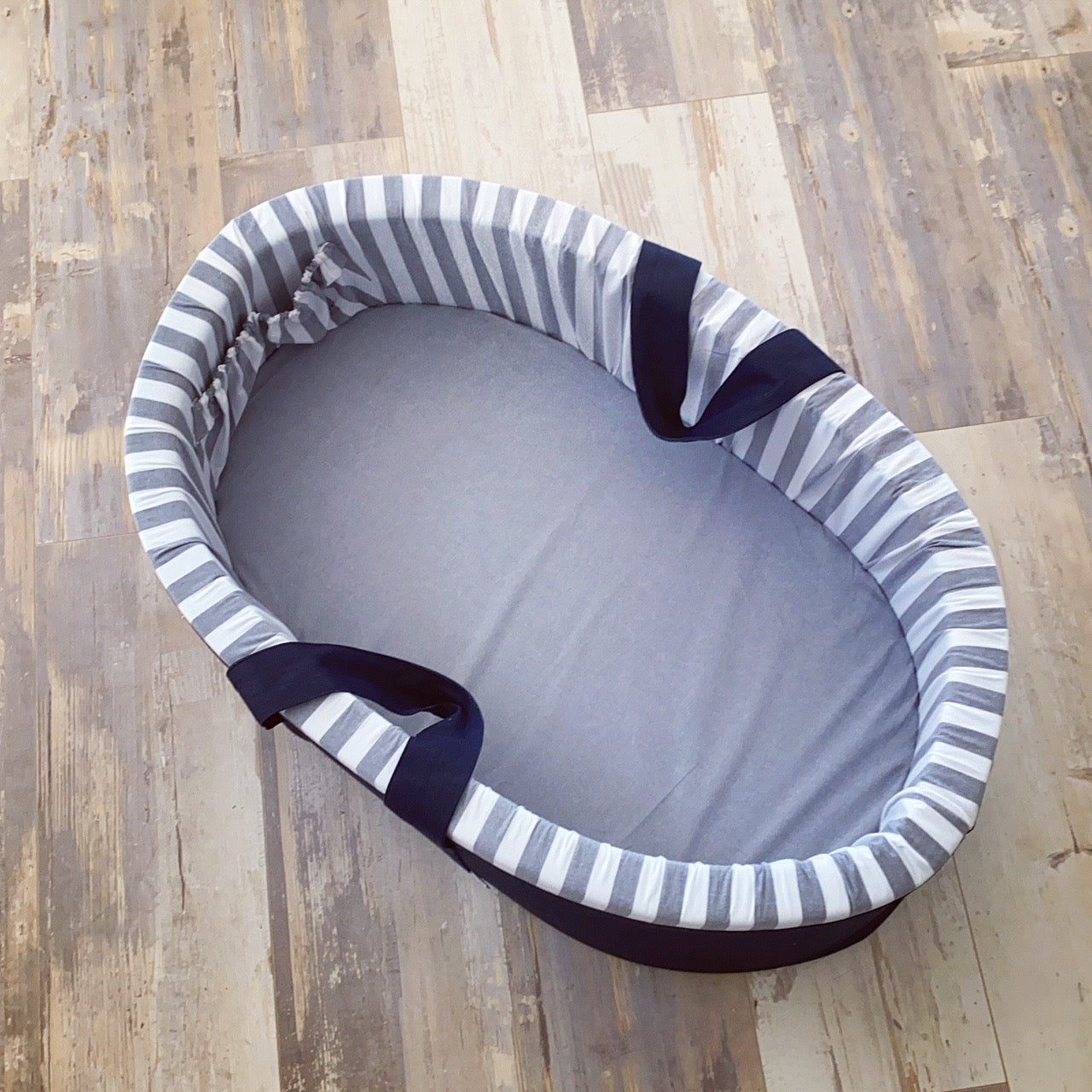 Carry Cot - Grey Stripe 01