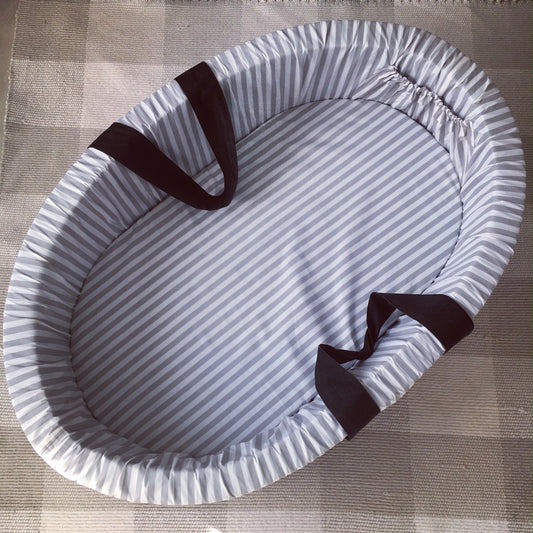 Carry Cot - Grey Stripe 02