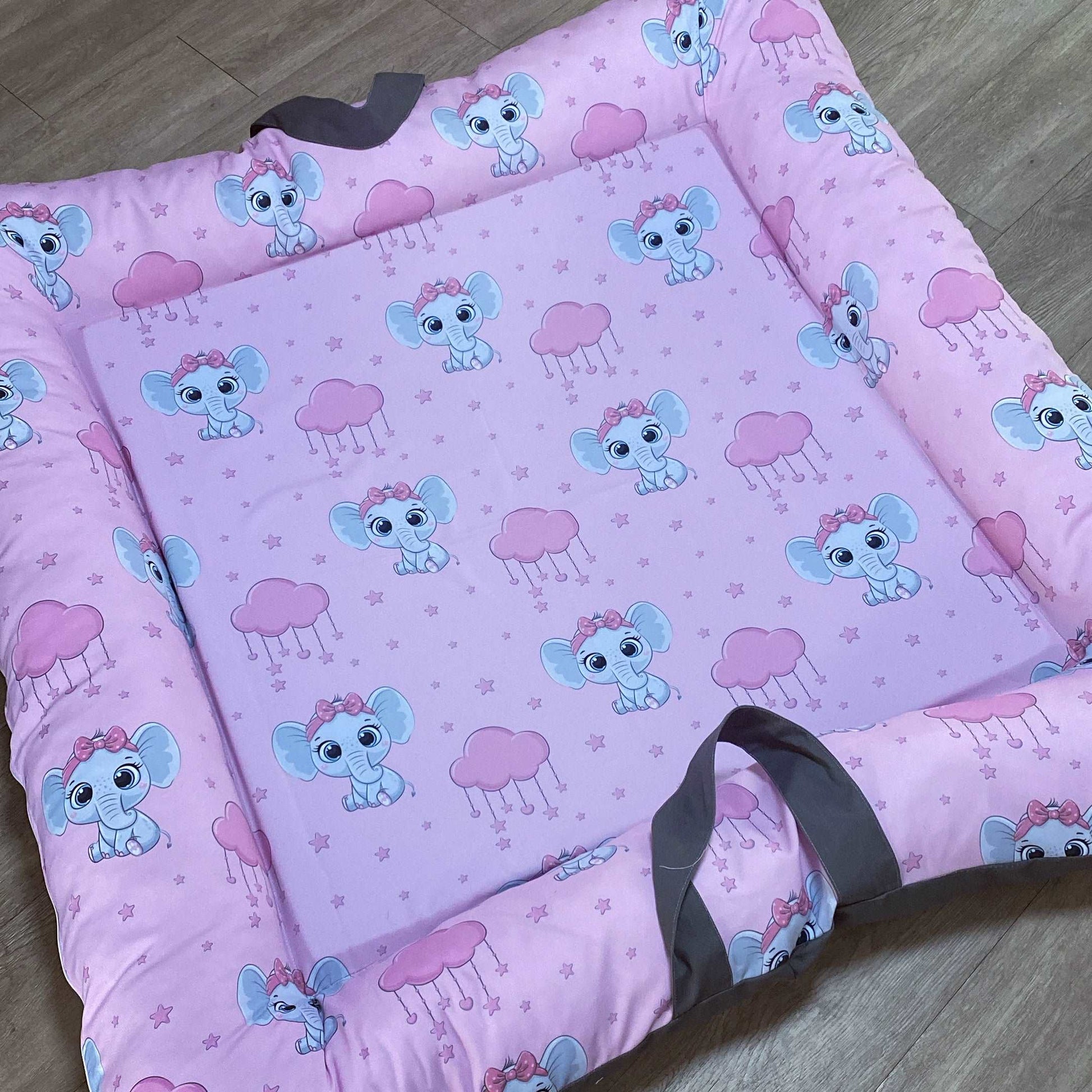 Cot Bedding - Grey Elephant Set 01