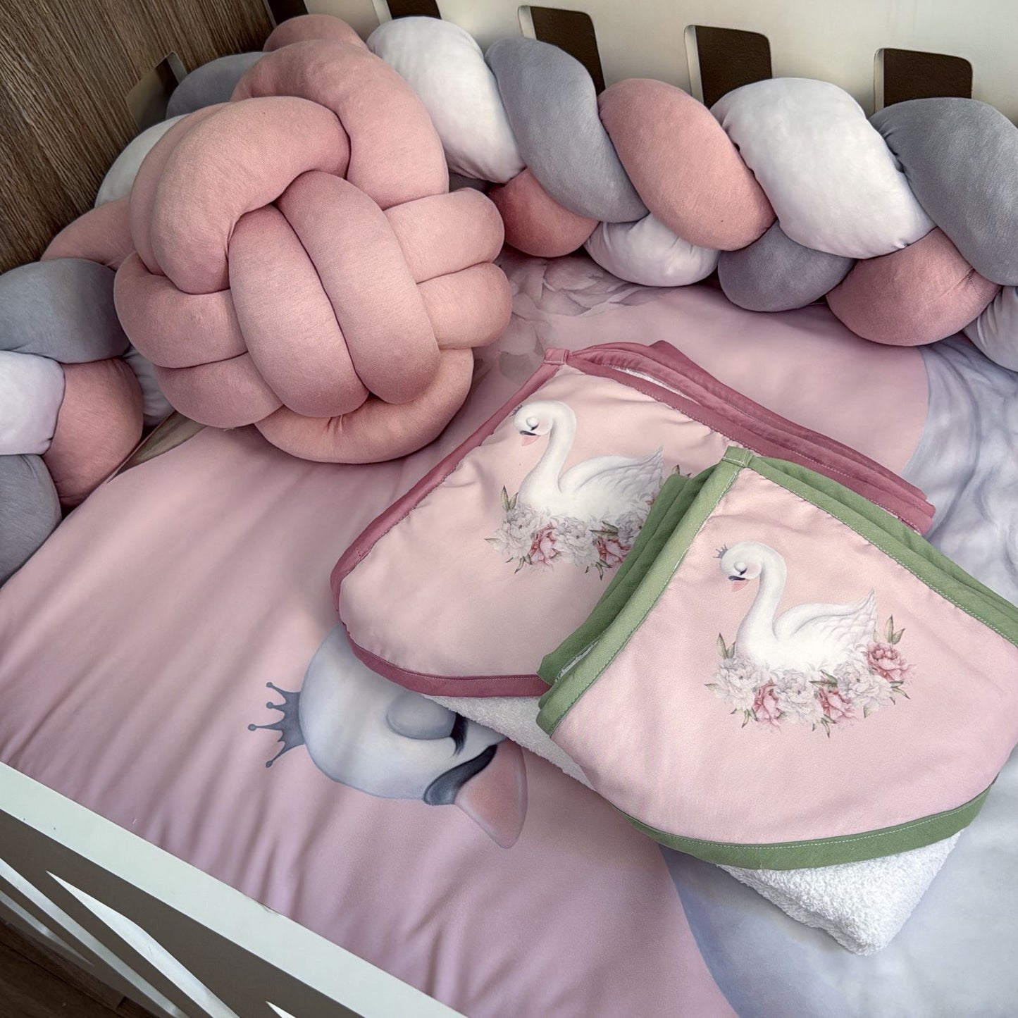Cot Bedding - Pink Swan 03