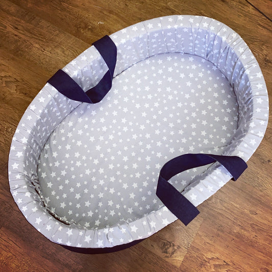 Carry Cot - Grey Stars 02