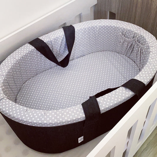 Carry Cot - Grey Dots 01