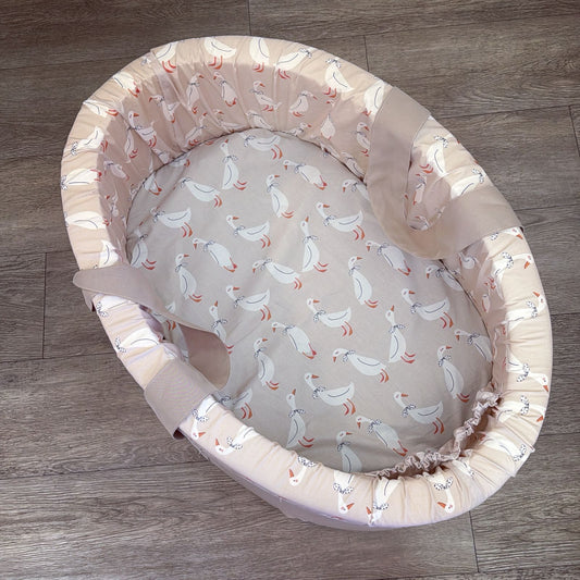 Carry Cot - Goose 01