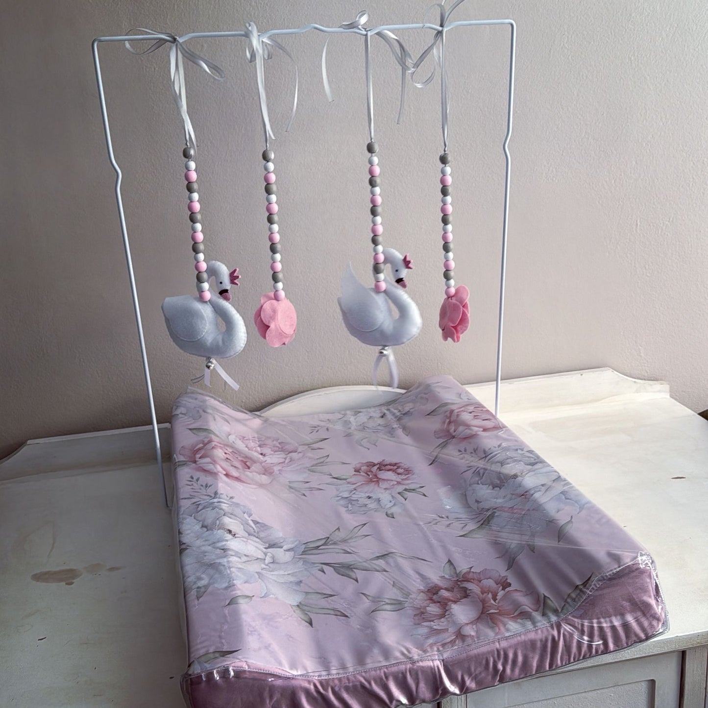 Cot Bedding - Pink Swan 03