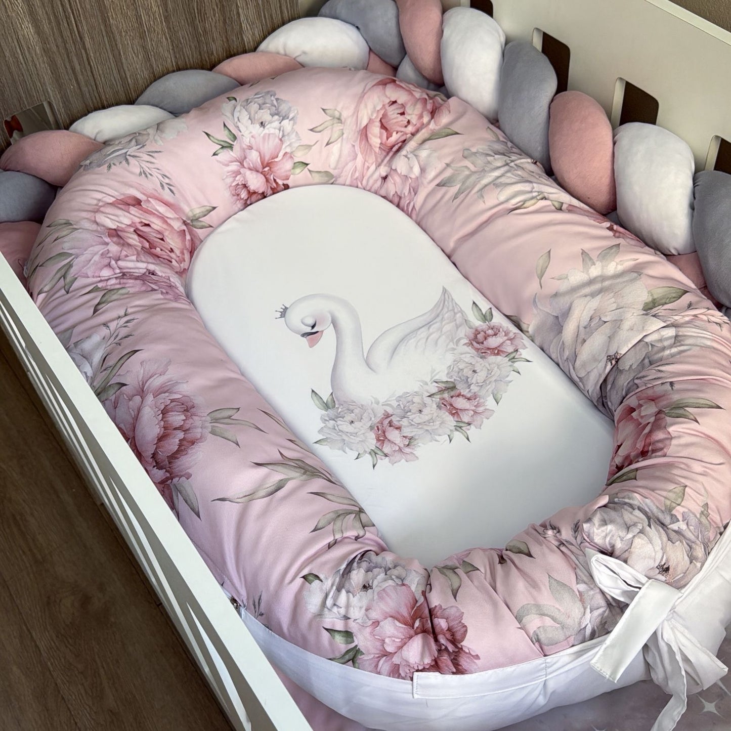 Nest - Pink Swan 02